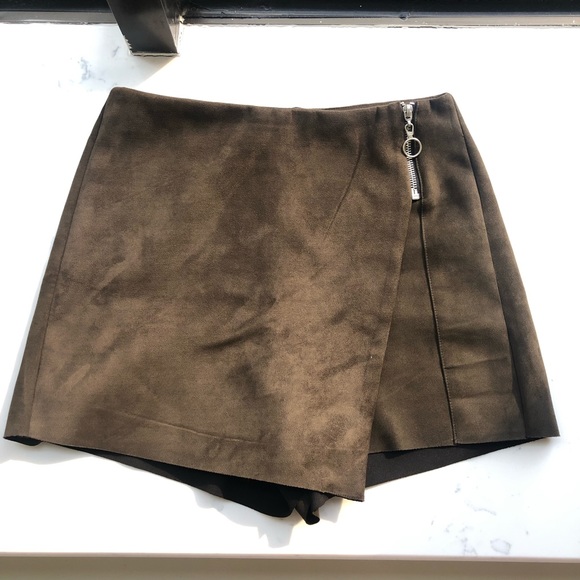 Zara Pants - Zara brown suede mini skort Zara Pants - Zara brown suede mini skort